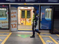 PSBB Transisi DKI, Ini Batas Operasional TransJ hingga MRT-LRT