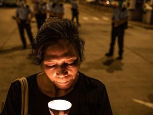 Ribuan Orang Abaikan Larangan Polisi Demi Peringatan Tragedi Tiananmen