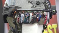 Ini Helm Canggih yang Bisa Deteksi Suhu Tubuh