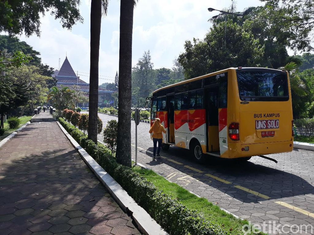 UNS Solo Siapkan Hybrid System di Tahun Ajaran Baru, Seperti Apa? UNS Solo Siapkan Hybrid System di Tahun Ajaran Baru, Seperti Apa?