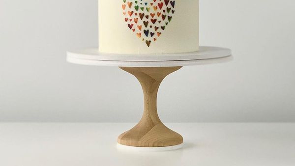 10 Kue dengan Desain Modern Ini Terlihat Simpel dan Elegan