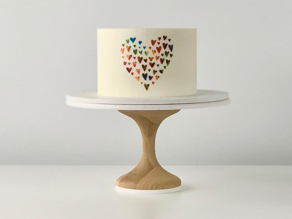 10 Kue dengan Desain Modern Ini Terlihat Simpel dan Elegan