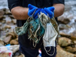 Imbas Corona, Masker Bekas Berserakan di Pantai-pantai Hong Kong
