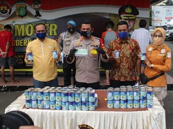 Modus Beli Susu Senilai Rp 90 Juta, 2 Pria di Depok Ditangkap Polisi