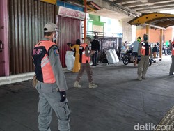 NasDem Kritik Rencana Pemprov DKI Fasilitasi UMKM di Trotoar