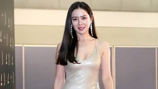 Penampilan Son Ye Jin di Baeksang Arts Awards 2020