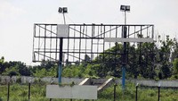 Sisa papan skor stadion Benteng, hanya terlihat kerangkanya. (Foto: detikcom/Rengga Sancaya)