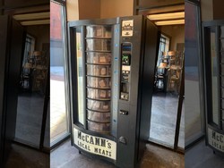 Pasang Vending Machine, Toko Daging Ini Laris di Tengah Pandemi COVID-19