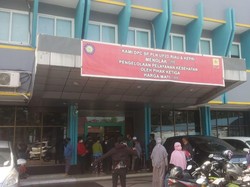 Tagihan Listrik Naik, Warga Pekanbaru Datangi Kantor PLN Cabang