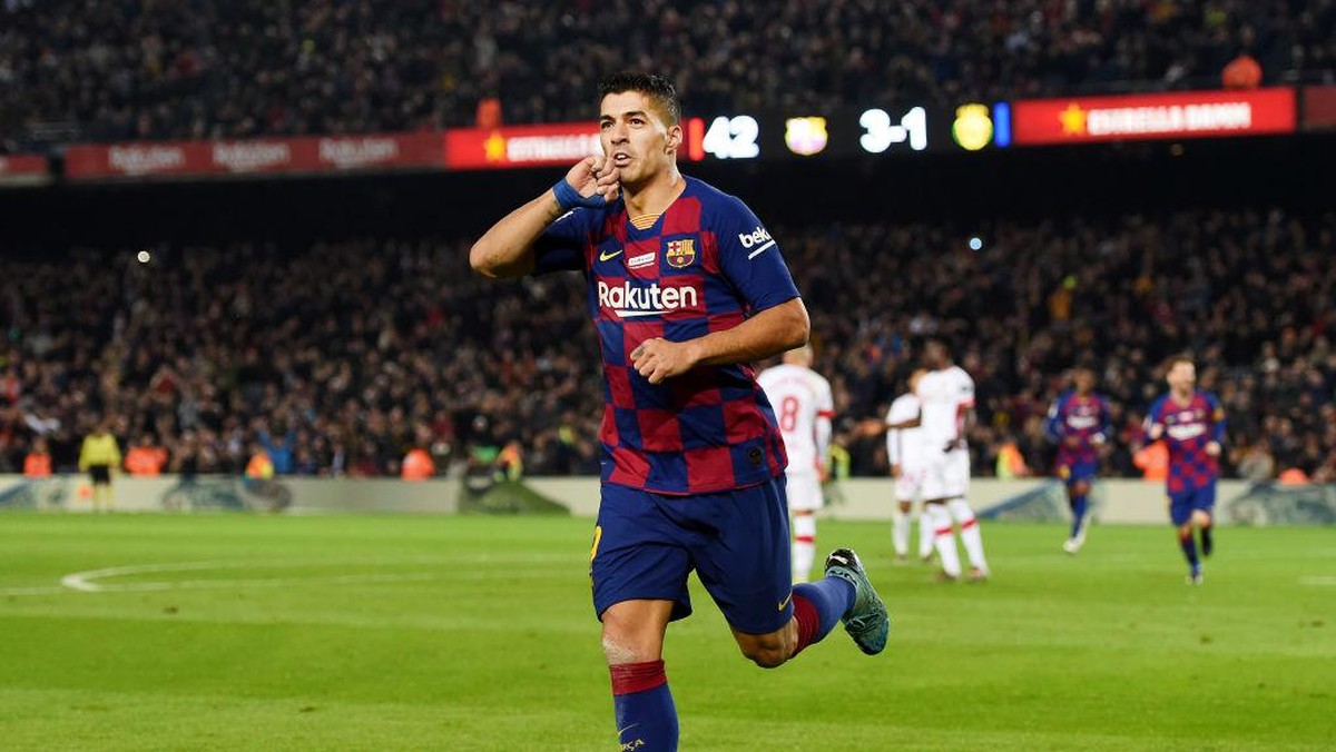 Luis Suarez sudah pulih dari cedera dan bisa dimainkan saat Barcelona menghadapi Real Mallorca (Foto: Getty Images/Alex Caparros)