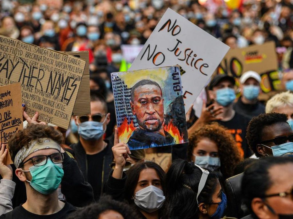 Black Lives Matter Plaza Terlihat di Google Maps dan Apple Maps Black Lives Matter Plaza Terlihat di Google Maps dan Apple Maps