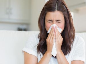 Ngeri! Dokter Ungkap Alasan Menahan Bersin Bisa Bikin Tenggorokan Pecah Ngeri! Dokter Ungkap Alasan Menahan Bersin Bisa Bikin Tenggorokan Pecah