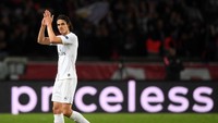 Manchester United hingga Real Madrid kabarnya berminat mendatangkan Edinson Cavani sebelum penutupan bursa transfer. (Foto: Getty Images/Shaun Botterill)