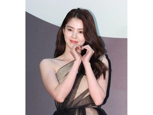 Deretan Gaya Aktris Korea Bergaun Mewah di Baeksang Awards 2020 Deretan Gaya Aktris Korea Bergaun Mewah di Baeksang Awards 2020