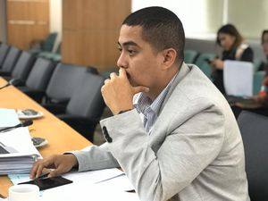 NasDem Desak Tanggul Laut Dikebut Usai Rob Rendam Jakut NasDem Desak Tanggul Laut Dikebut Usai Rob Rendam Jakut