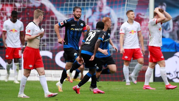 Hasil Liga Jerman Gol Paderborn Di Injury Time Batalkan Kemenangan Leipzig