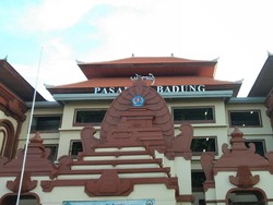 Puluhan Orang di Pasar Badung Di-rapid Test Usai Pasutri Pedagang Positif Corona