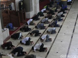 Besok, Masjid Raya Bandung Kembali Gelar Jumatan