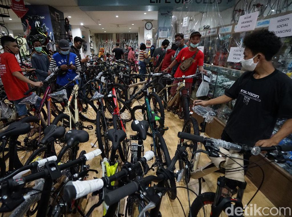 Toko Sepeda Diserbu di Tengah Pandemi Corona