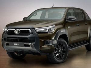 Toyota Hilux Terbaru Meluncur: Wajah Segar, Tenaga Besar Toyota Hilux Terbaru Meluncur: Wajah Segar, Tenaga Besar