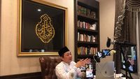 Adaptasi Digital, Anis Matta Buat Studio Mini di Rumah