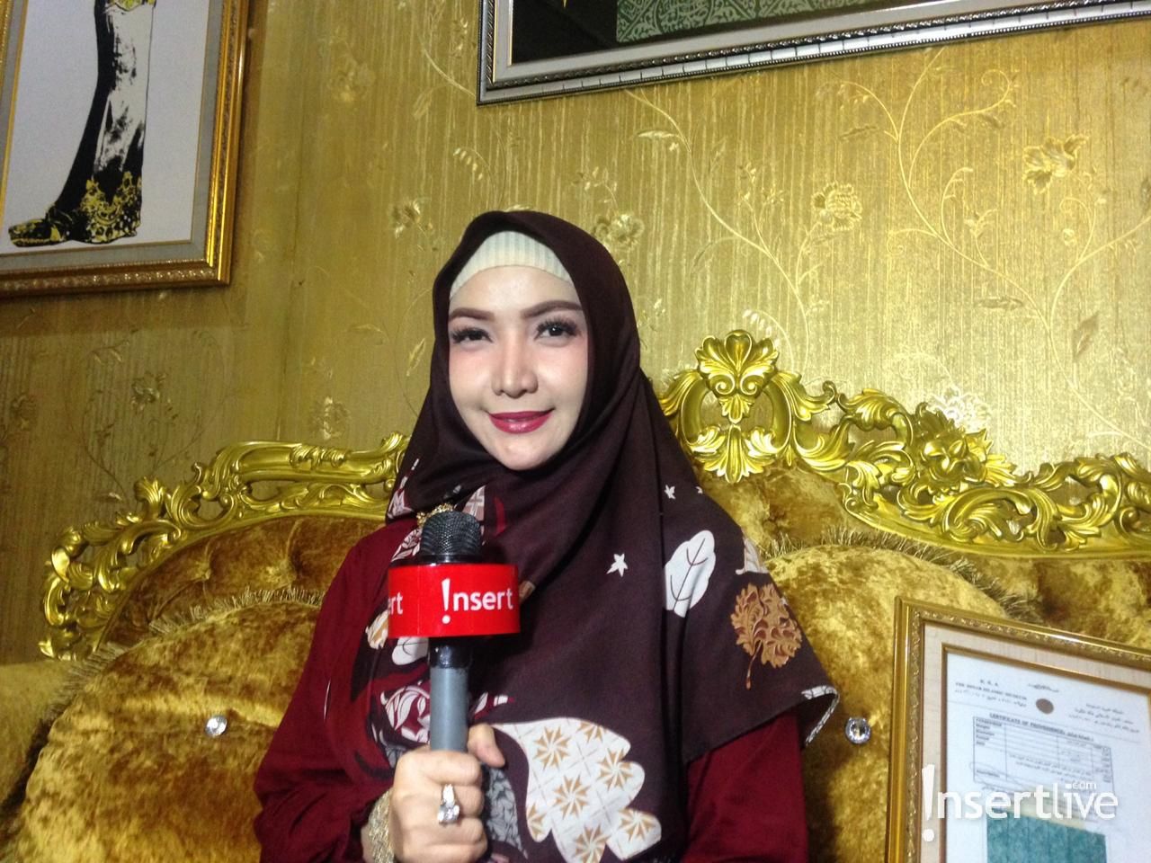 Roro Fitria Mengaku Nyaman Pakai Pakaian Tertutup Sejak Hijrah