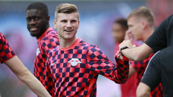 LEIPZIG, GERMANY - JUNE 06:  Timo Werner of RB Leipzig looks on during the warm up prior to the Bundesliga match between RB Leipzig and SC Paderborn 07 at Red Bull Arena on June 6, 2020 in Leipzig, Germany. (Photo by Hannibal Hanschke/Pool via Getty Images)