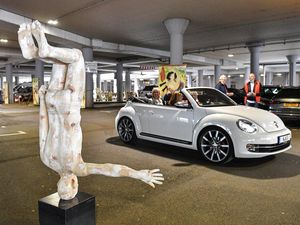 Unik! Parkiran Bandara di Jerman Dirombak Jadi Galeri Seni