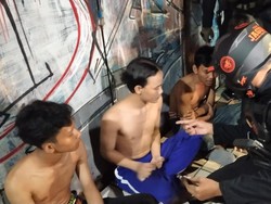 Diduga Hendak Tawuran, 3 Remaja Pembawa Keris di Depok Diamankan Polisi