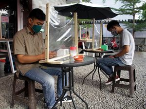 Perhatikan Protokol Kesehatan Berikut Bila Makan di Restoran Perhatikan Protokol Kesehatan Berikut Bila Makan di Restoran