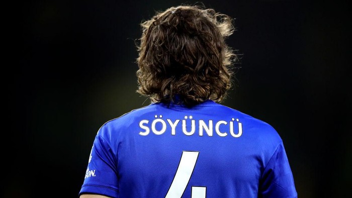 WOLVERHAMPTON, ENGLAND - FEBRUARY 14: Caglar Soyuncu of Leicester City during the Premier League match between Wolverhampton Wanderers and Leicester City at Molineux on February 14, 2020 in Wolverhampton, United Kingdom. (Photo by Alex Pantling/Getty Images)