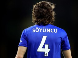 Cuma Kalah Oke dari Van Dijk, Bek Ini Pantas Gabung Man City