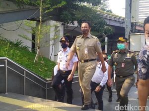Ke Terowongan Kendal, Anies Cek Situasi di Stasiun Sudirman-MRT Dukuh Atas Ke Terowongan Kendal, Anies Cek Situasi di Stasiun Sudirman-MRT Dukuh Atas