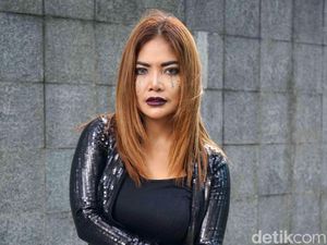 Dituding Jambret Berlian Barbie Kumalasari, Irma Darmawangsa: Dia Gak Tahu Diri! Dituding Jambret Berlian Barbie Kumalasari, Irma Darmawangsa: Dia Gak Tahu Diri!