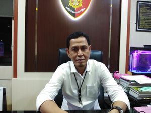 Usut Dugaan Korupsi APD di Dinkes Sulsel, Polisi Datangi RSUP Wahidin Usut Dugaan Korupsi APD di Dinkes Sulsel, Polisi Datangi RSUP Wahidin