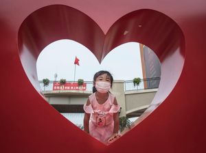 Kembalinya Keceriaan Anak-anak di Wuhan