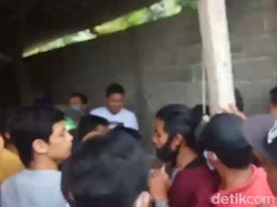 Antisipasi Penularan COVID-19, Polisi Bubarkan Lomba Burung di Banyuwangi