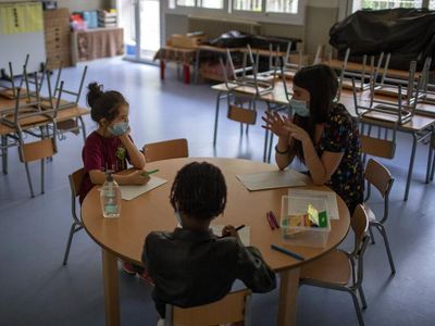 Melihat Hari Pertama Siswa SD di Spanyol Kembali Bersekolah