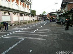 Besok, 2 Pasar Krempyeng Pakis Surabaya akan Terapkan Physical Distancing