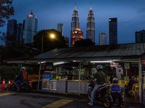 Malaysia Segera Buka Pasar hingga Salon, Taman Hiburan Nanti Dulu