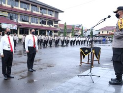 Polisi yang Tembak Perampok Toko Emas Dapat Penghargaan Kapolda Sumsel