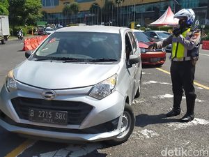 Hari Terakhir PSBB Surabaya Jilid 3, Pemeriksaan di Bundaran Waru Fleksibel