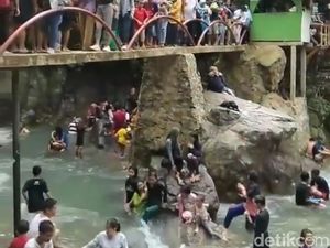 Viral Curug Leuwi Hejo Bogor Dipadati Warga, Ini Penjelasan Camat Viral Curug Leuwi Hejo Bogor Dipadati Warga, Ini Penjelasan Camat