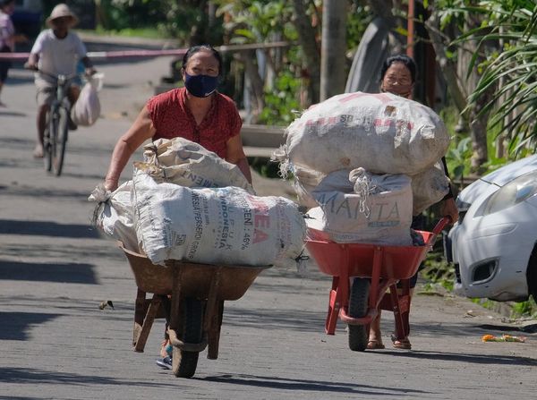 Asyik! Di Bali Sampah Plastik Bisa Ditukar Beras Lho