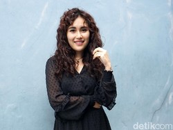 Ayu Ting Ting, Suara Menggoda di Balik Akang Gendang yang Viral di TikTok