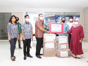 Dukung Penanganan COVID-19, BCA Donasikan Alat Medis di Padang