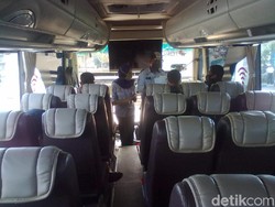 Bus Cepu-Jakarta Beroperasi Lagi Meski Hanya Angkut 4 Penumpang