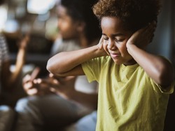 Ortu Kandung Masih Hidup Dibilang Wafat, Bisakah Saya Gugat Ortu Angkat?