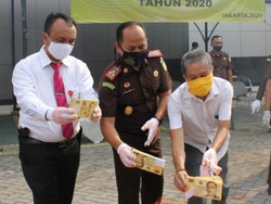 Kejari Jaksel Musnahkan Barang Bukti Perkara Narkotika hingga Uang Palsu