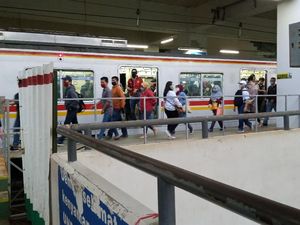 Begini Cara Atur Kapasitas KRL Biar Nggak Numpuk Selama New Normal